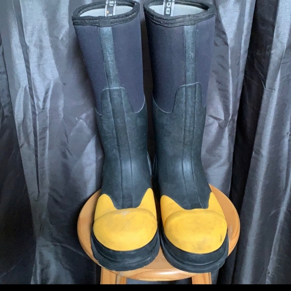 CSA Work Boots - Picture 2 of 4